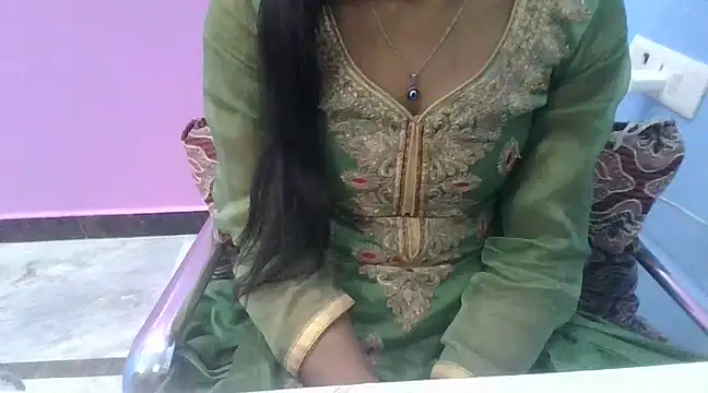 Leoni G online show from 03/07/25, 09:18