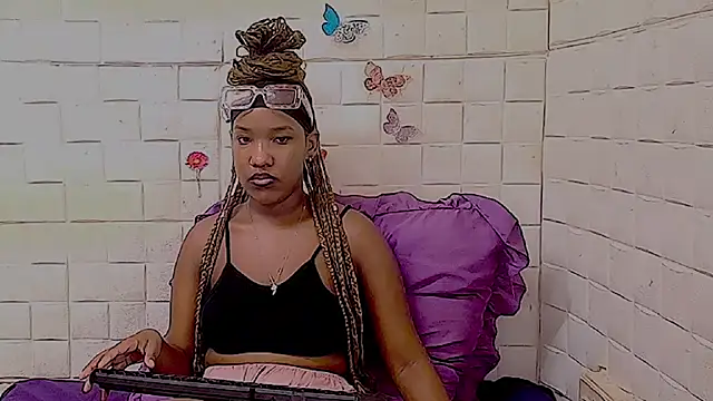 EroticSexyPrada online show from 02/22/26, 05:58