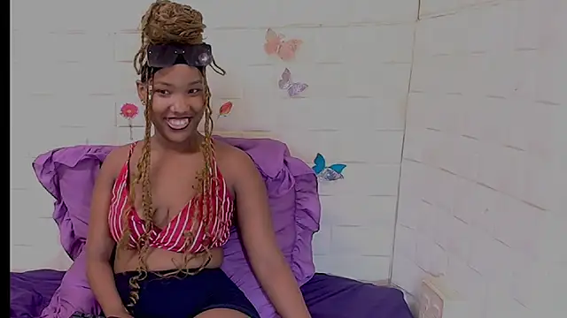 EroticSexyPrada online show from 02/13/26, 09:04