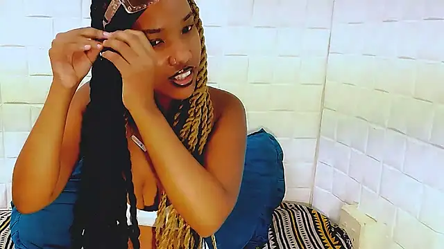 EroticSexyPrada online show from 03/21/25, 08:50