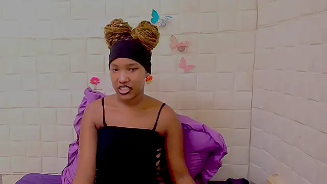 EroticSexyPrada online show from 02/26/26, 06:30