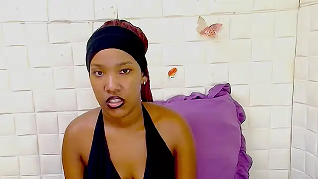 EroticSexyPrada online show from 03/25/26, 05:56