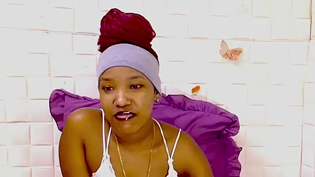 EroticSexyPrada online show from 04/02/26, 06:03