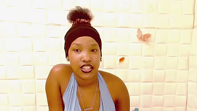 EroticSexyPrada online show from 04/03/26, 06:14