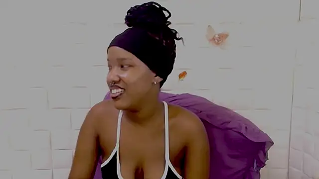 EroticSexyPrada online show from 04/08/26, 06:31