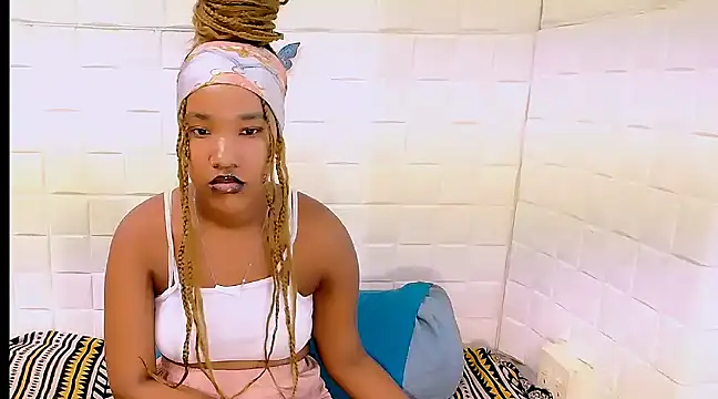 EroticSexyPrada online show from 03/13/25, 05:11