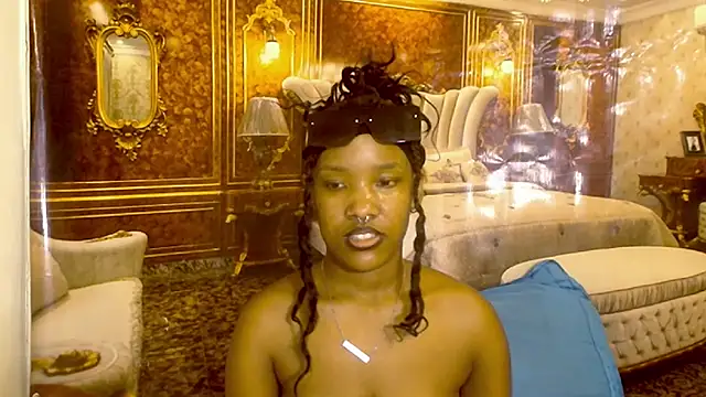 EroticSexyPrada online show from 04/12/26, 07:06