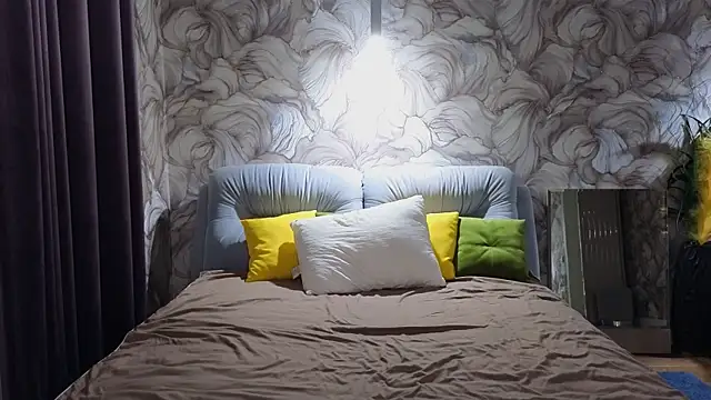 SusannJohnson online show from 10/30/25, 12:20