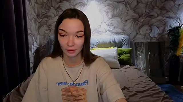 SusannJohnson online show from 10/28/25, 12:33