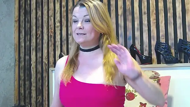 Kisi Lovi online show from 05/15/26, 08:56