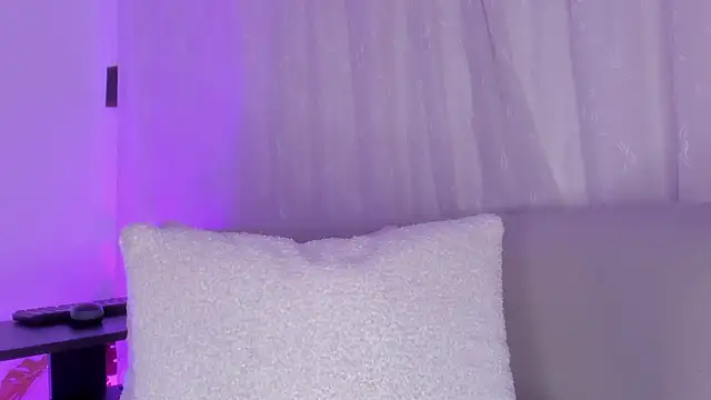 cutte hanna18 online show from 04/18/26, 07:07