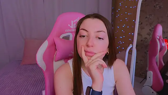 Ann moon   online show from 03/06/25, 04:38