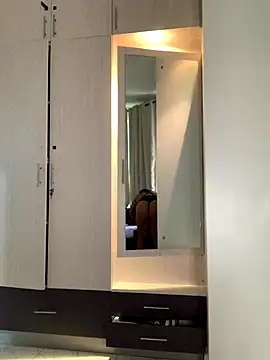 madell online show from 12/02/25, 03:30