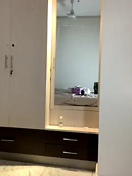 madell online show from 11/12/25, 02:59