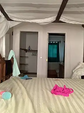 madell online show from 03/06/25, 07:47