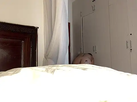 madell online show from 07/12/26, 07:04