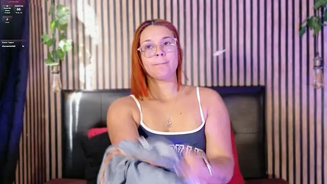 Sophie new25 online show from 10/30/25, 12:47