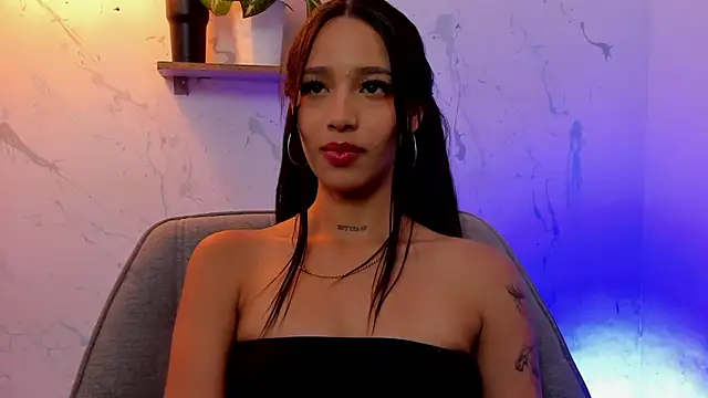 Snapshot of Paulina_Lopezz chatting on 09/13/25, 06:13 Paulina Lopezz online show from 09/13/25, 06:13