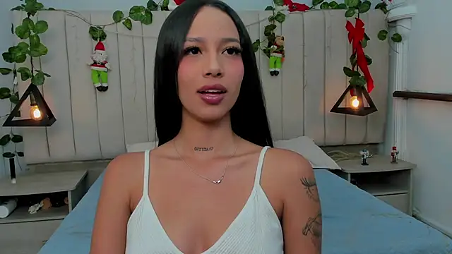 Paulina Lopezz online show from 12/15/25, 09:53