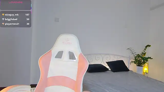 GiKarerra online show from 11/29/25, 09:15