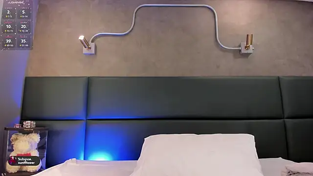 LissMonroe online show from 04/30/26, 10:44
