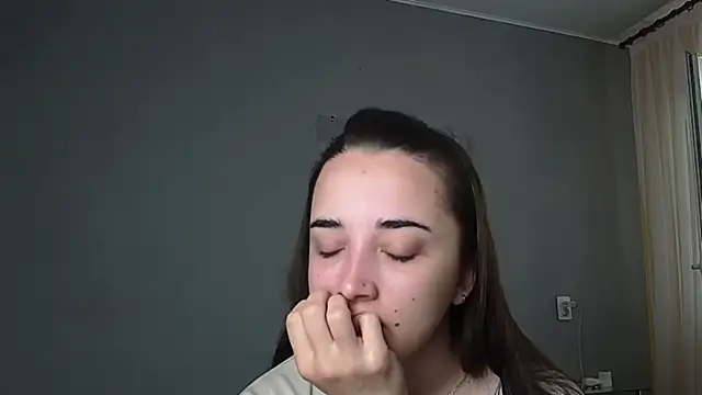 Eva Gloryy online show from 05/16/26, 10:36