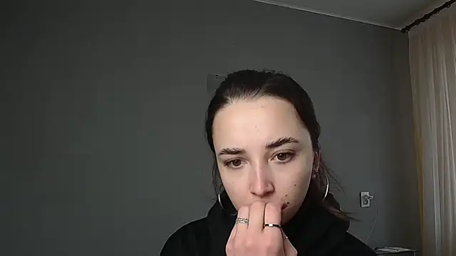 Eva Gloryy online show from 04/10/26, 10:22