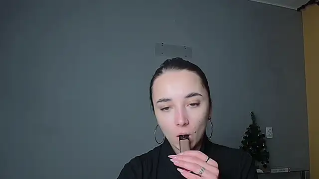 Eva Gloryy online show from 01/13/26, 04:00