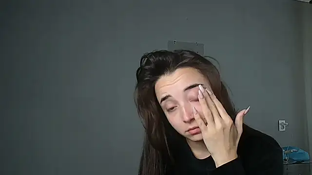 Eva Gloryy online show from 10/05/25, 11:34