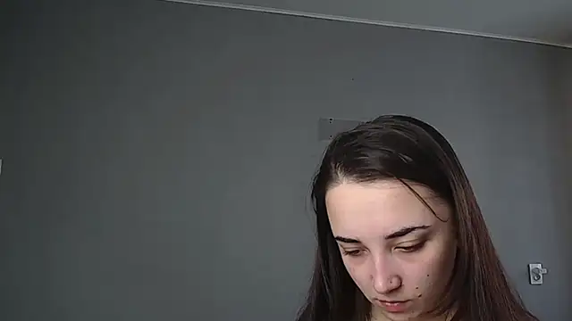 Eva Gloryy online show from 03/15/26, 09:38