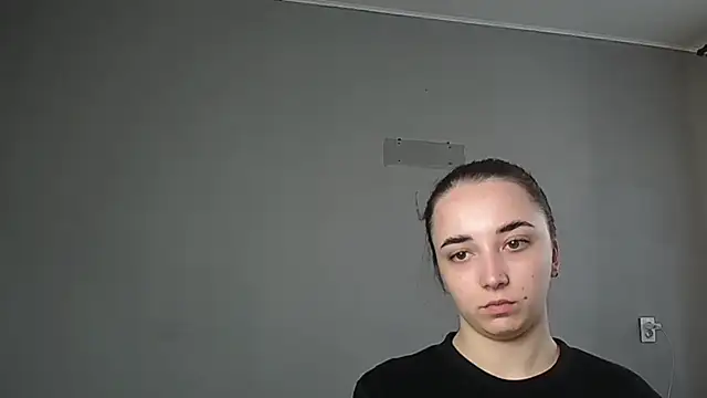 Eva Gloryy online show from 04/14/26, 09:25