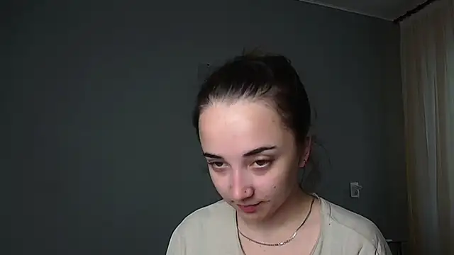 Eva Gloryy online show from 05/13/26, 10:44