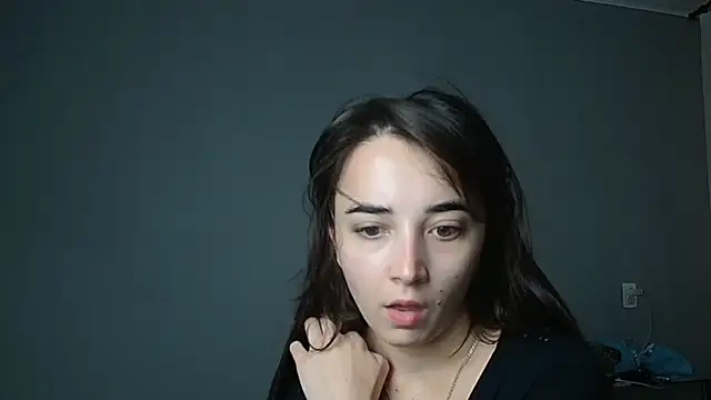 Eva Gloryy online show from 10/27/25, 02:07