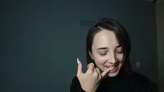 Eva Gloryy online show from 10/03/25, 02:40