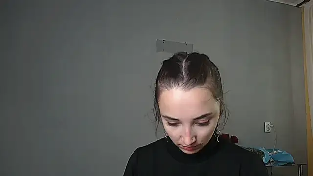 Eva Gloryy online show from 10/12/25, 10:05