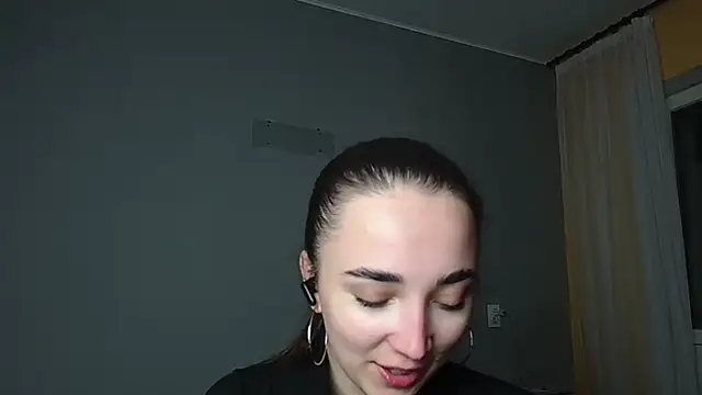 Eva Gloryy online show from 04/28/26, 07:40