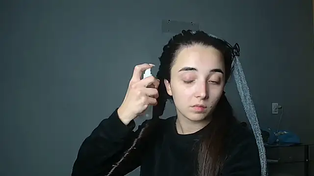 Eva Gloryy online show from 10/16/25, 05:43