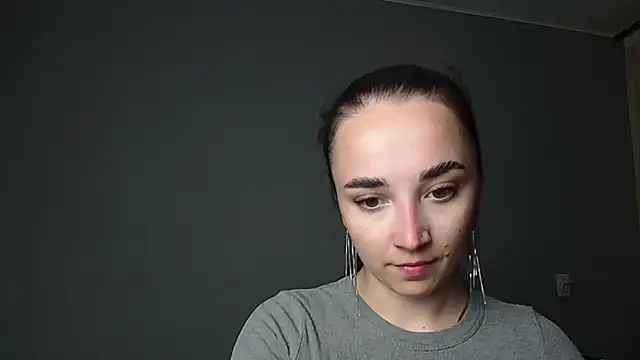 Eva Gloryy online show from 05/11/26, 07:00
