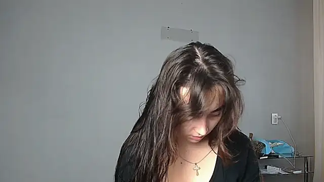 Eva Gloryy online show from 11/13/25, 09:57