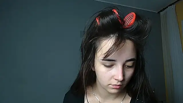 Eva Gloryy online show from 11/15/25, 01:04