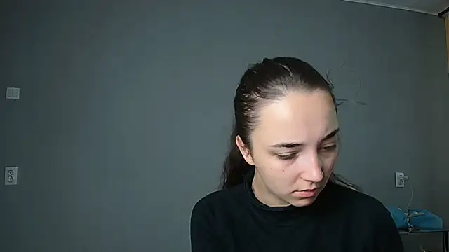 Eva Gloryy online show from 09/25/25, 09:04