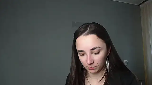 Eva Gloryy online show from 05/04/26, 04:10