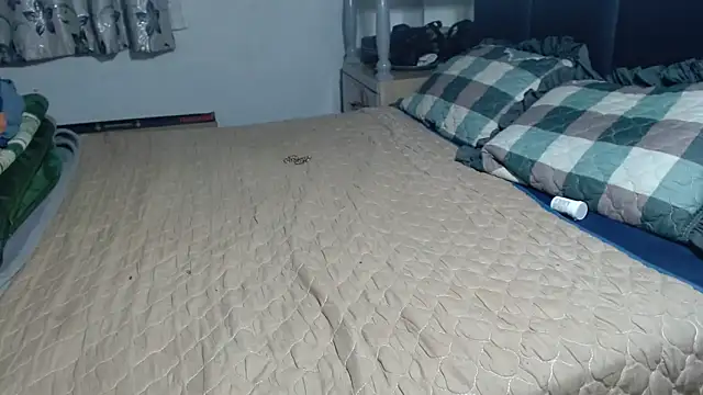 bubblendz1988 online show from 10/28/25, 04:39