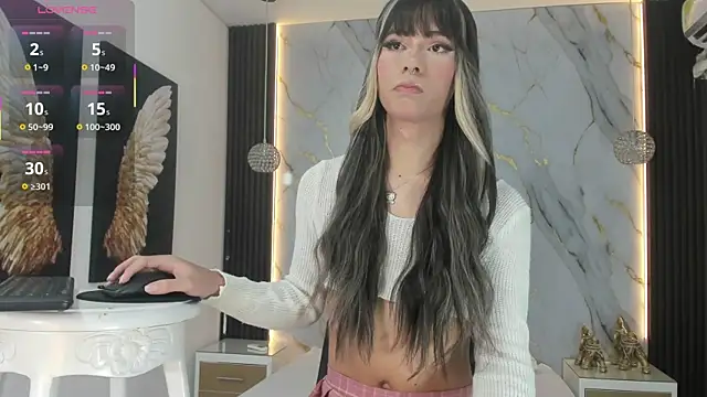 raven li online show from 09/22/25, 09:32