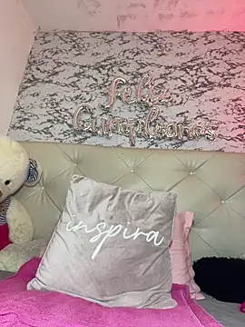 Lili  taylor online show from 02/26/26, 12:54