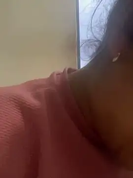 Lili  taylor online show from 02/13/26, 11:05