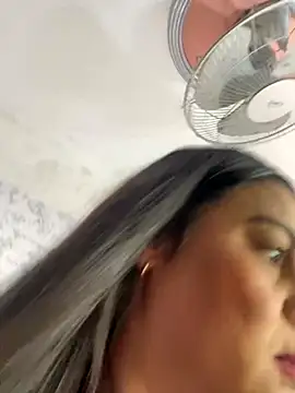 Snapshot of Lili__taylor chatting on 11/23/25, 04:55 Lili taylor online show from 11/23/25, 04:55