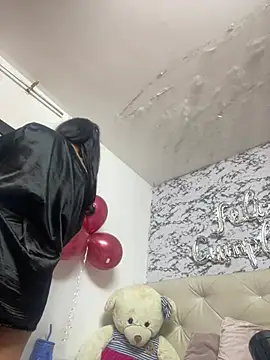 Lili  taylor online show from 02/09/26, 02:20