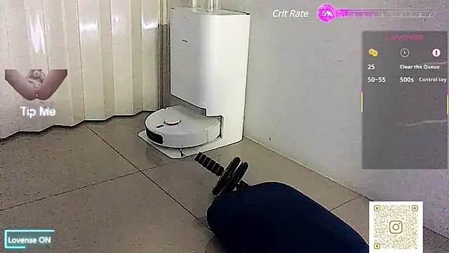 Snapshot of chanentino2 chatting on 03/18/25, 06:28 chanentino2 online show from 03/18/25, 06:28