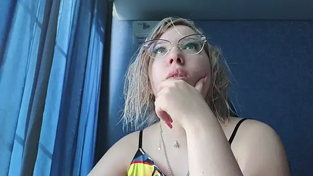 HotBrandyX online show from 04/24/26, 05:20